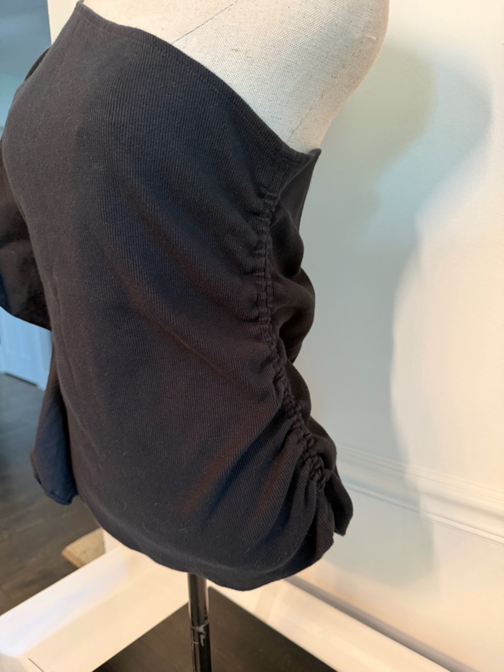 Anthropologie One-Shoulder Black Top - Size L - Picture 6 of 9